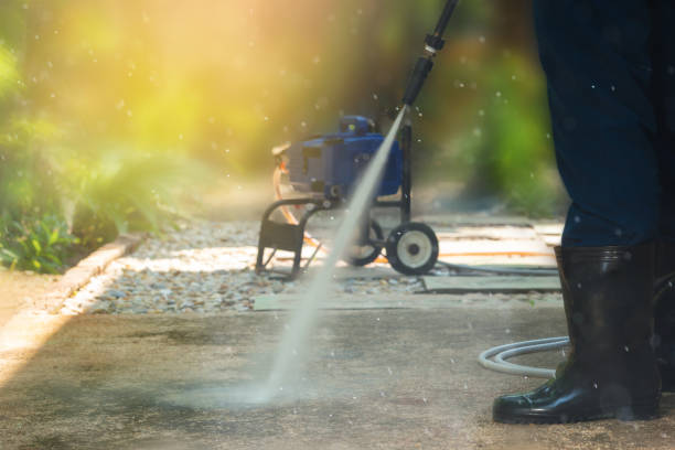 Best Rust Removal  in Mbria, CA